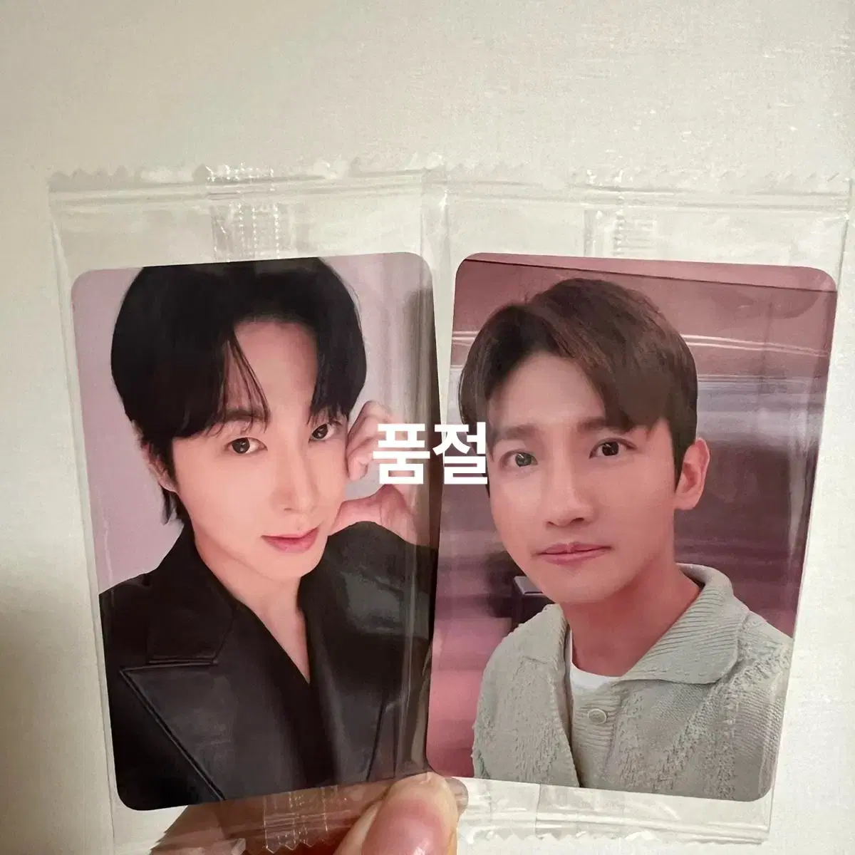 tvxq unreleased photocard (3 types) sells