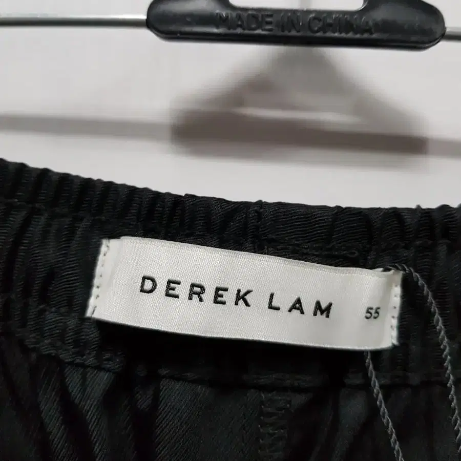 새상품 DEREK LAM 블랙밴딩바지 55  333866