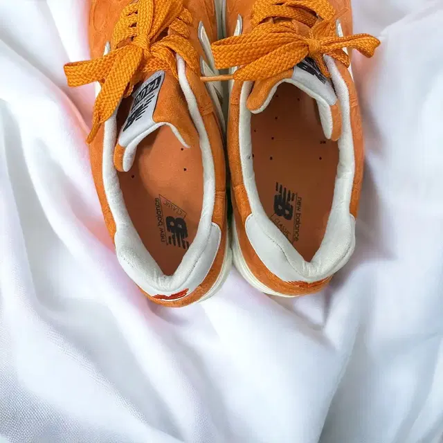 New Balance 1400 J.Crew Orange