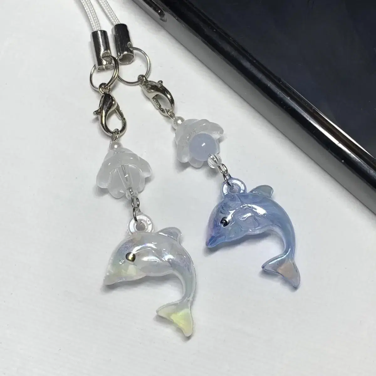 Dolphin Glass Beads keyring Collectbook Keyring AirPods Keyring