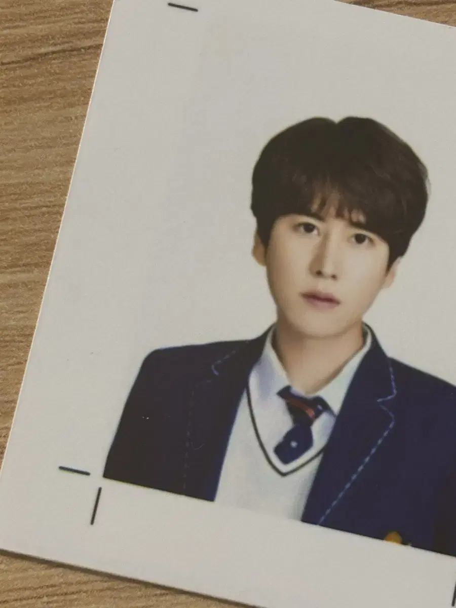 슈퍼주니어 동해 규현 증명사진 판매