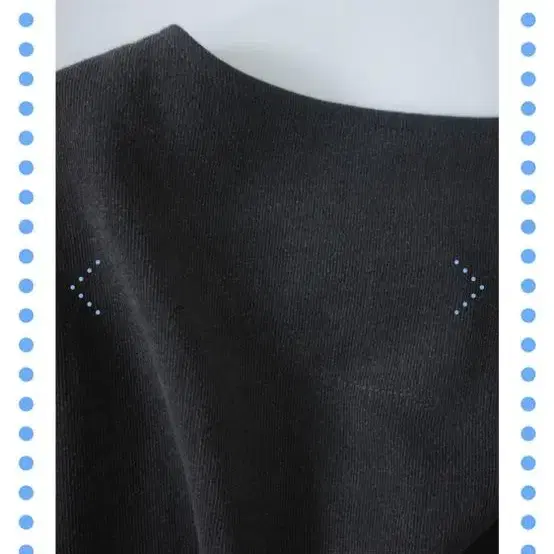 에어오브준) Indigo henley embroidered top -Vi