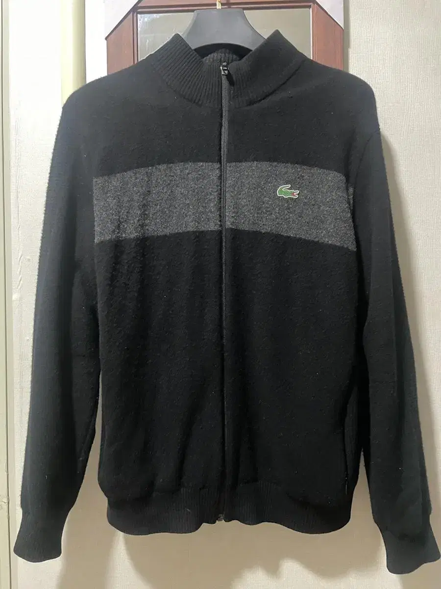 Lacoste Zip-up knit cardigan size 5