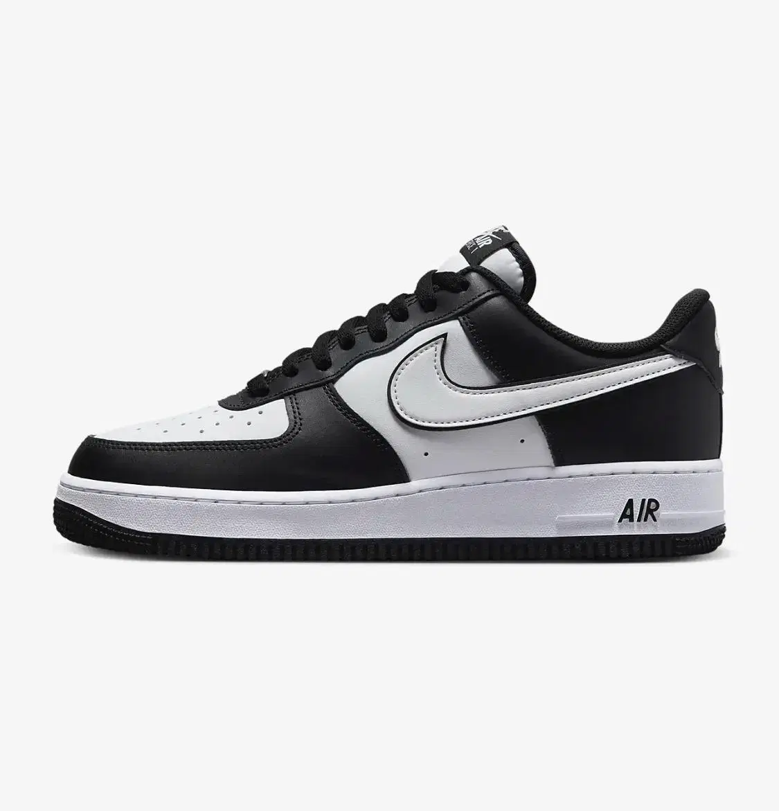 Air Force 1 Black & White 240