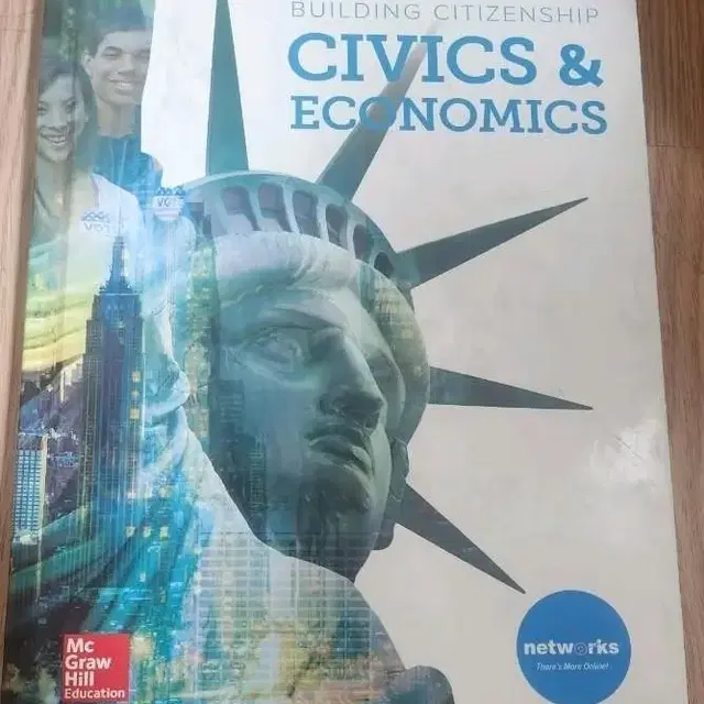 미국교과서Algebra 1와 Civics&Economics 교과서 팝니다