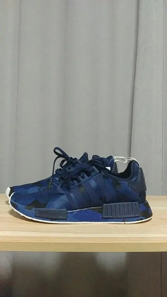 아디다스 NMD R1 운동화 275 새제품(노박스)