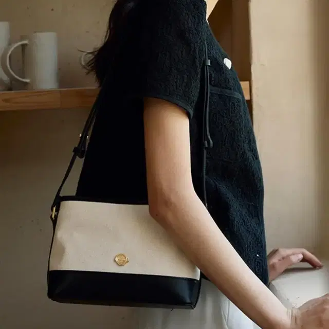 언에디트 H Mars Mini Bag