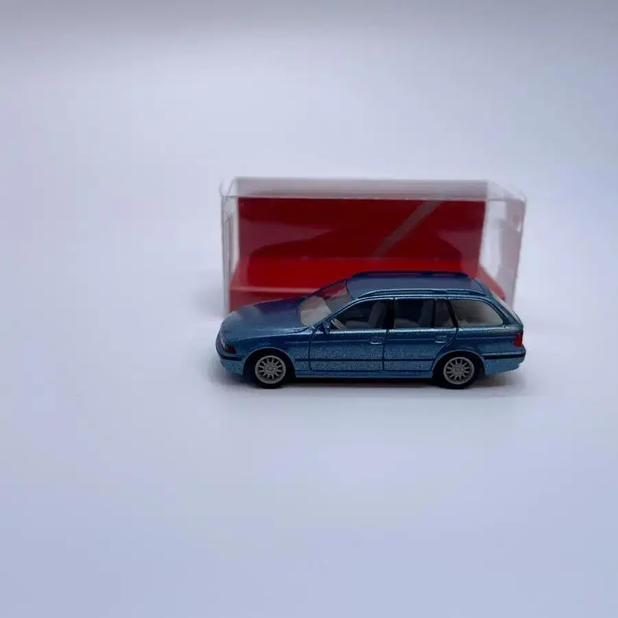 1:87 herpa bmw 528i touring