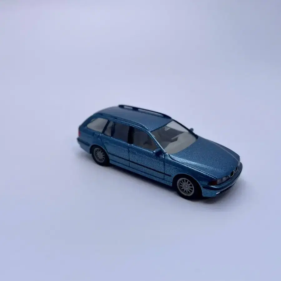 1:87 herpa bmw 528i touring