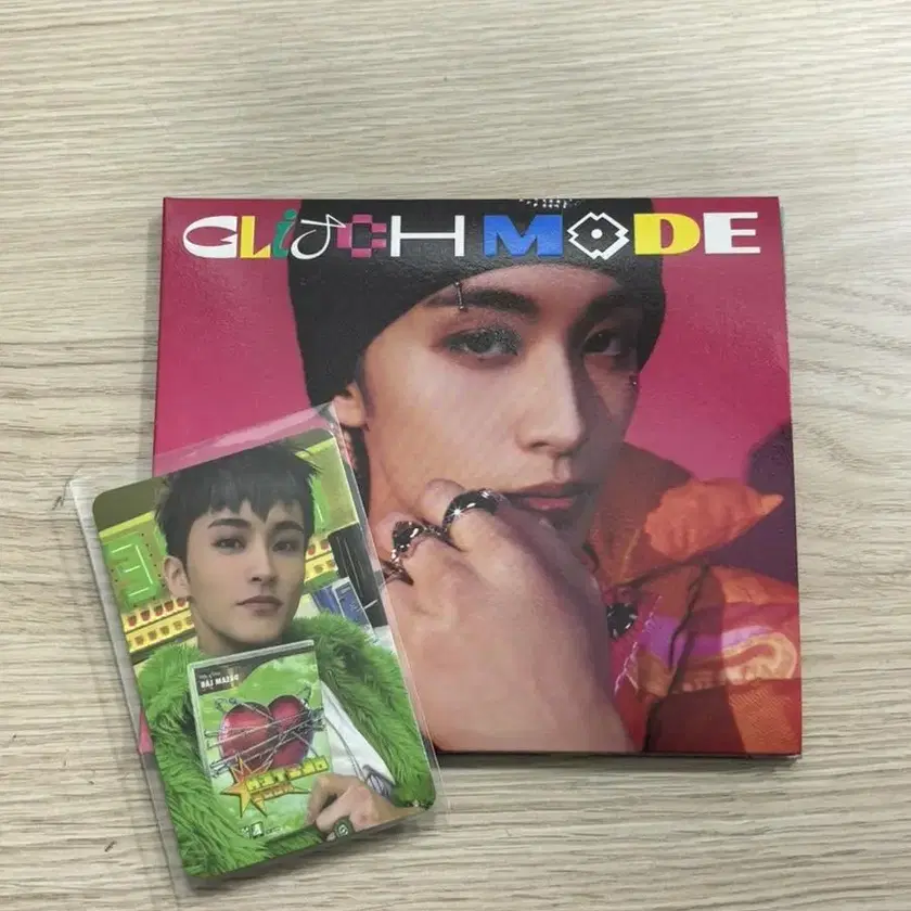 nct kms 中華 サイン入り マーク 当選者限定ポラロイド Buy NCT Signed albums, Rare photocards on Bunjang!