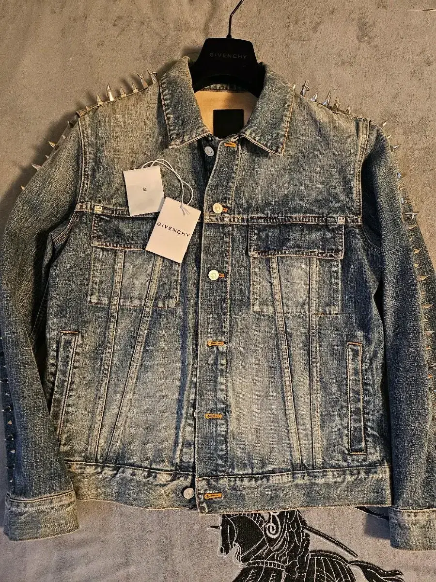 Givenchy Studded Trim Denim Trucker Jacket(size XL-105)