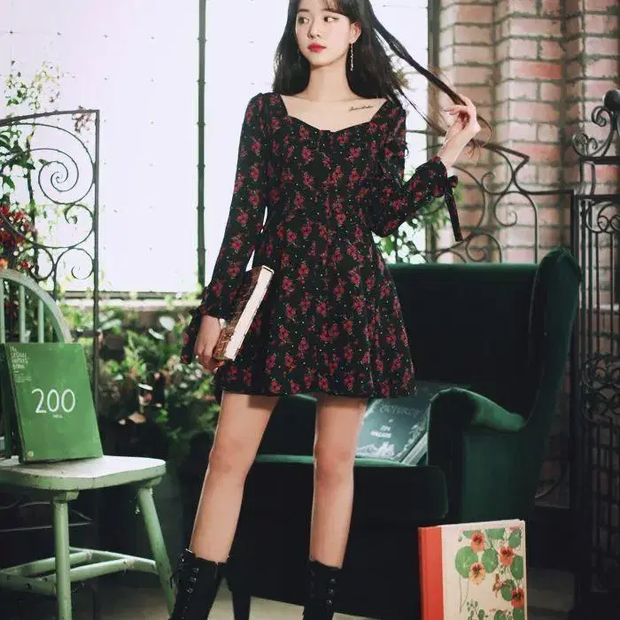 [새상품] 밀크코코아 red flower dress (M+5cm)