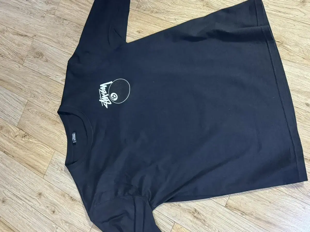 Stussy 8-Ball Long Sleeve L Quick sale