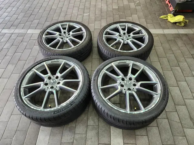 19인치 정품 벤츠 c43amg c450amg 순정 중고 휠타이어