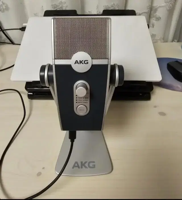 AKG USB 콘덴서 마이크