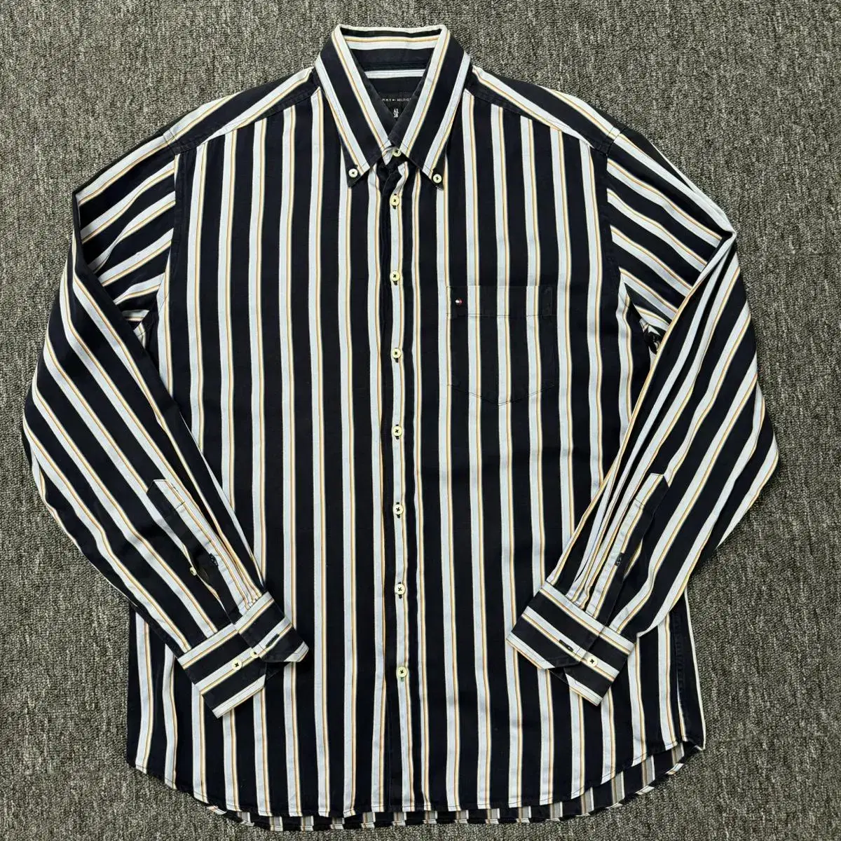 Tommy Hilfiger shirt41