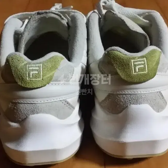 FILA 휠라 필라 트라이벌 레이스 240