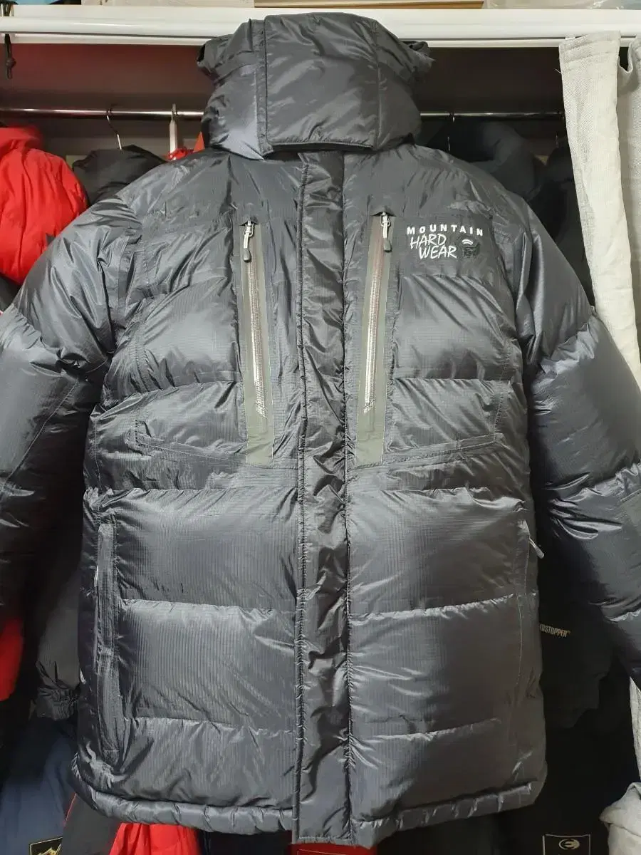 Mountain Hardwear Absolute Zero ParkaABSOLUTE ZERO Limited Edition