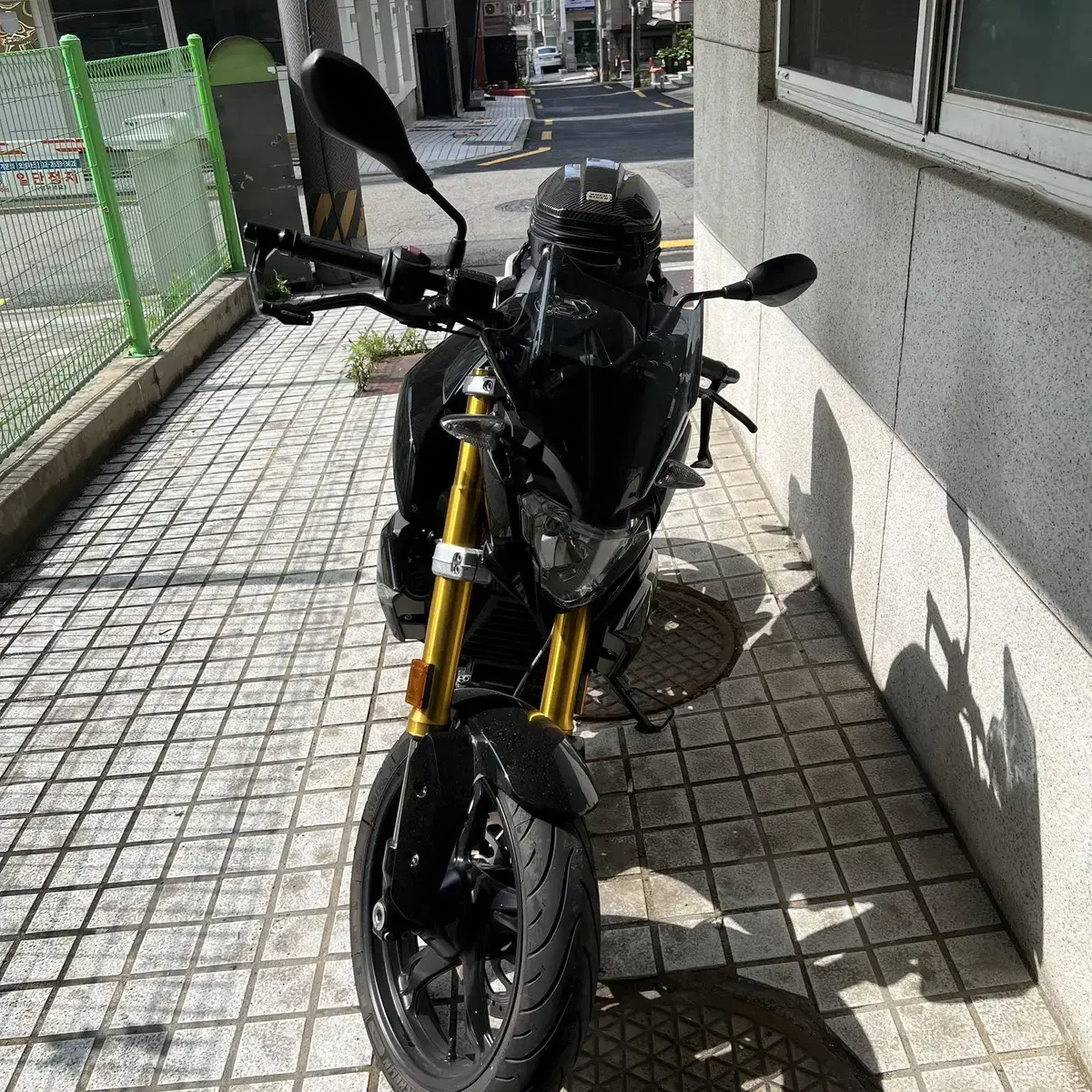 BMW G310R 블랙 / 아크라포빅 구변O / 360만원 판매