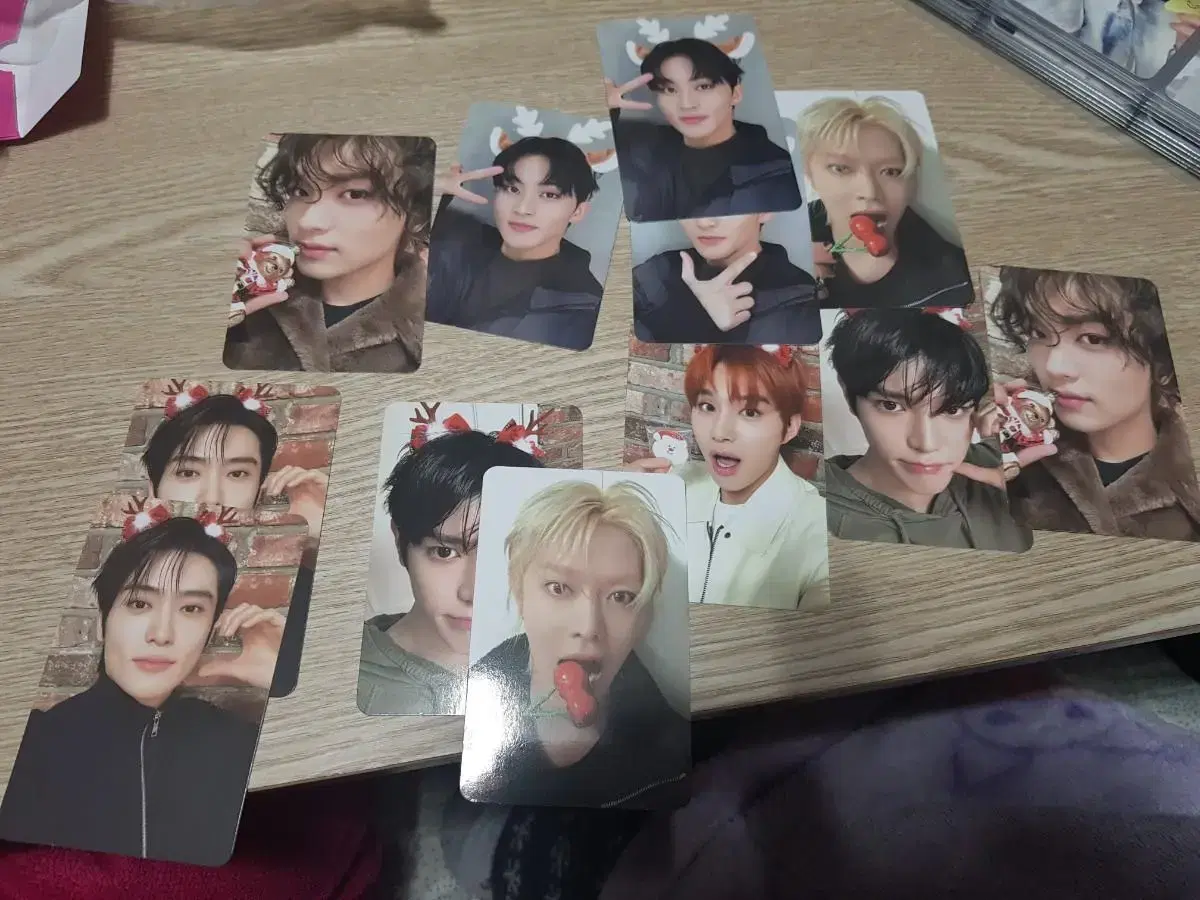 NCT127 Pink Christmas haechan mark taeyong WTS