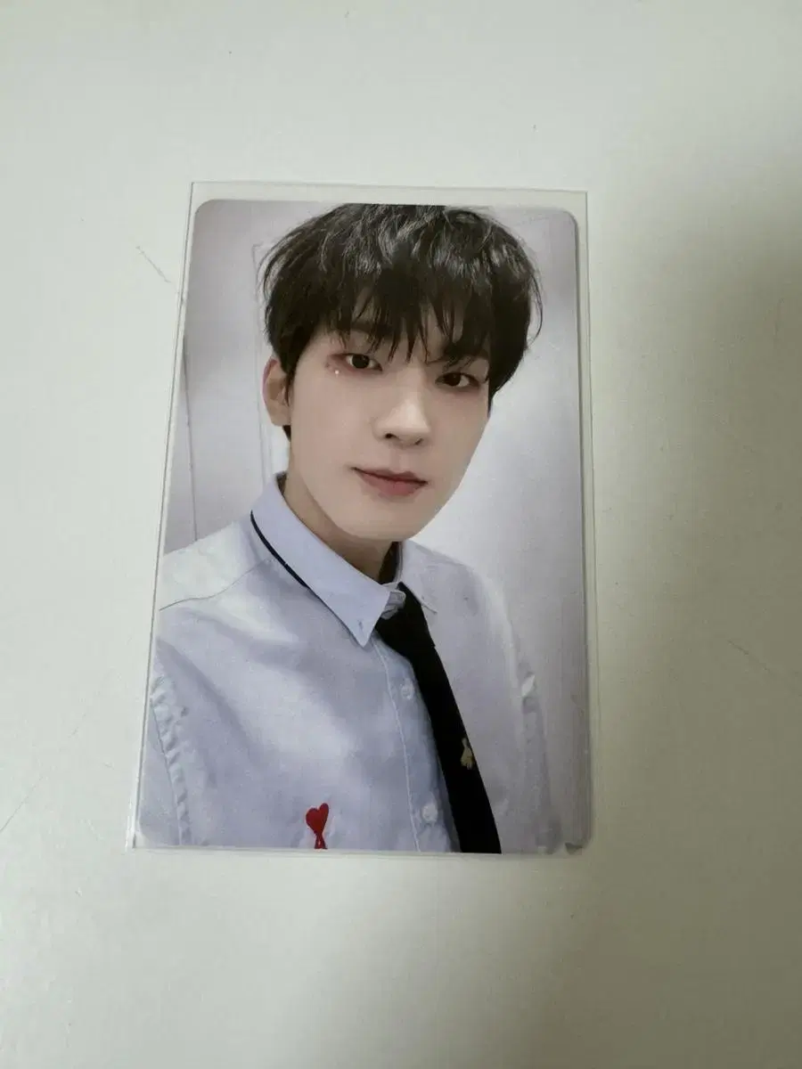 I sell wonwoo dvd photocard (please avoid if you're sensitive to haji)