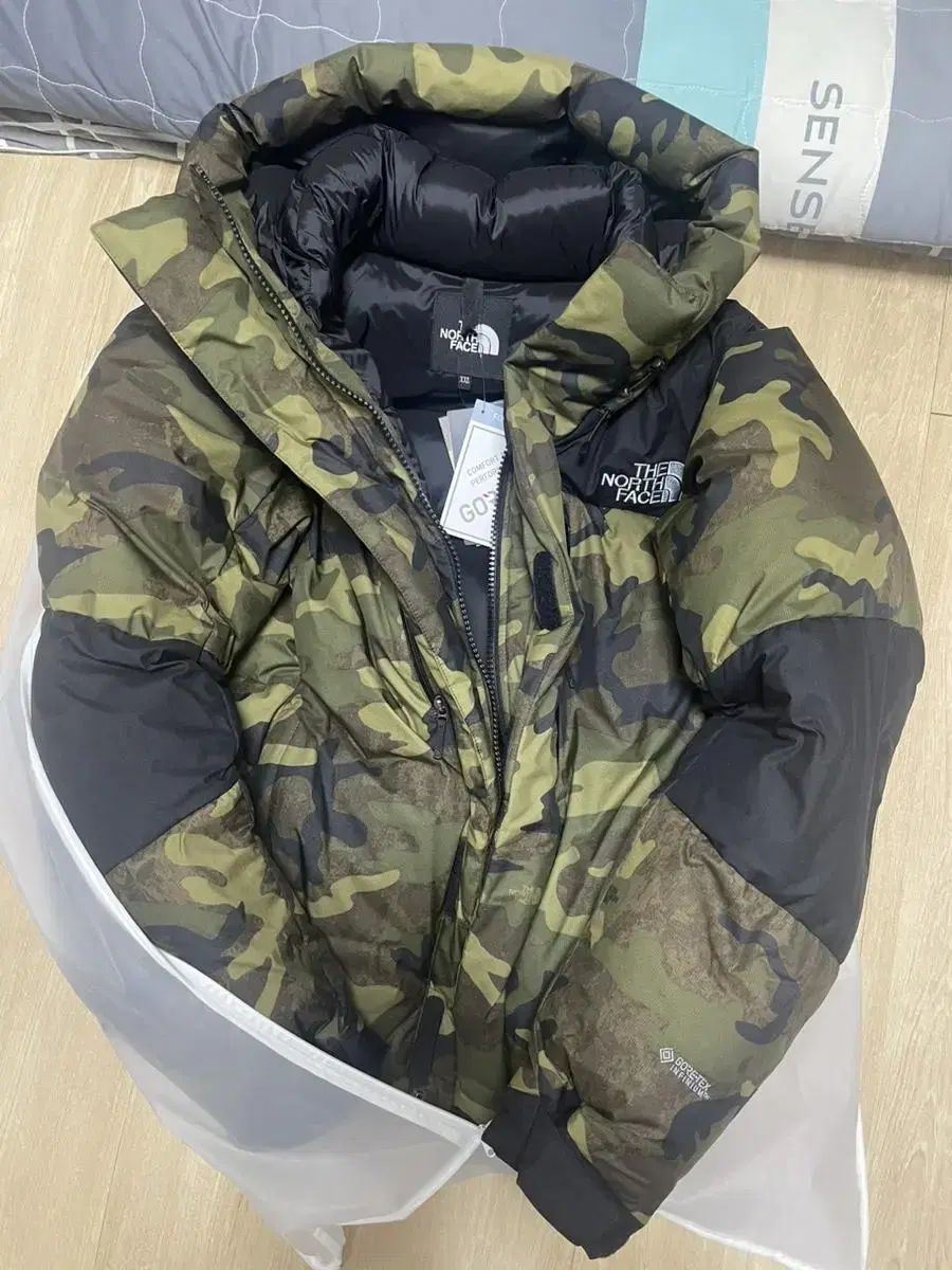 The North Face Baltoro CamoSize XL