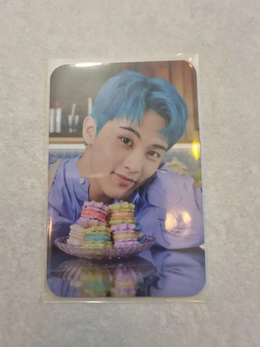 Mark Bakery Photocard