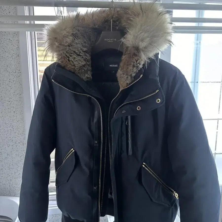 맥케이지 19Fw 40size 남색에 골드퍼