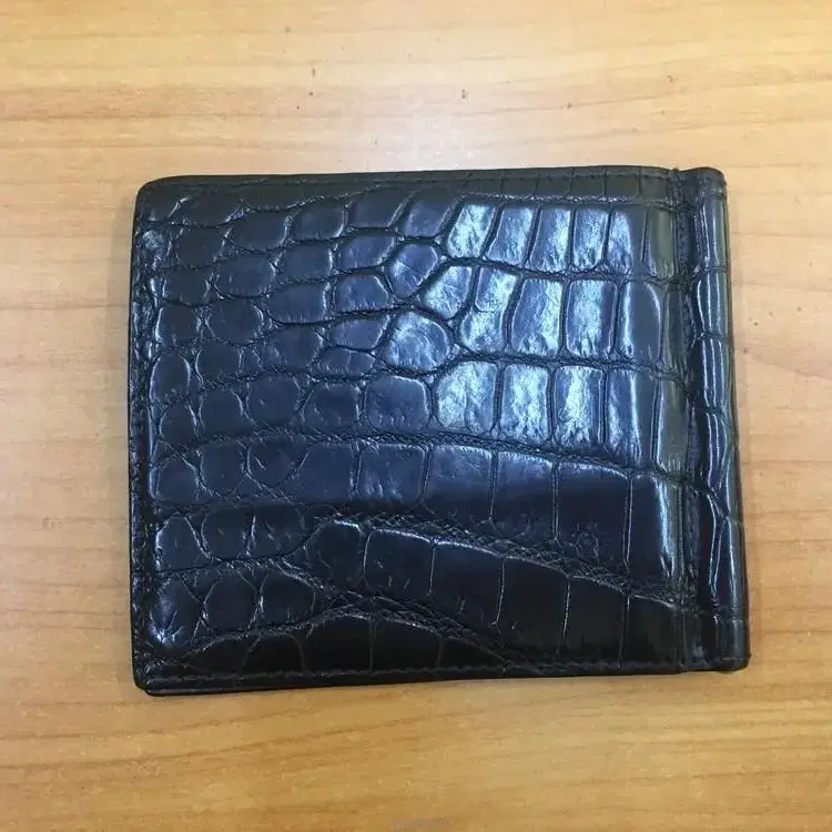 GUCCI 구찌 BI-FORD WALLET (크로커다일 스킨-악어가죽)