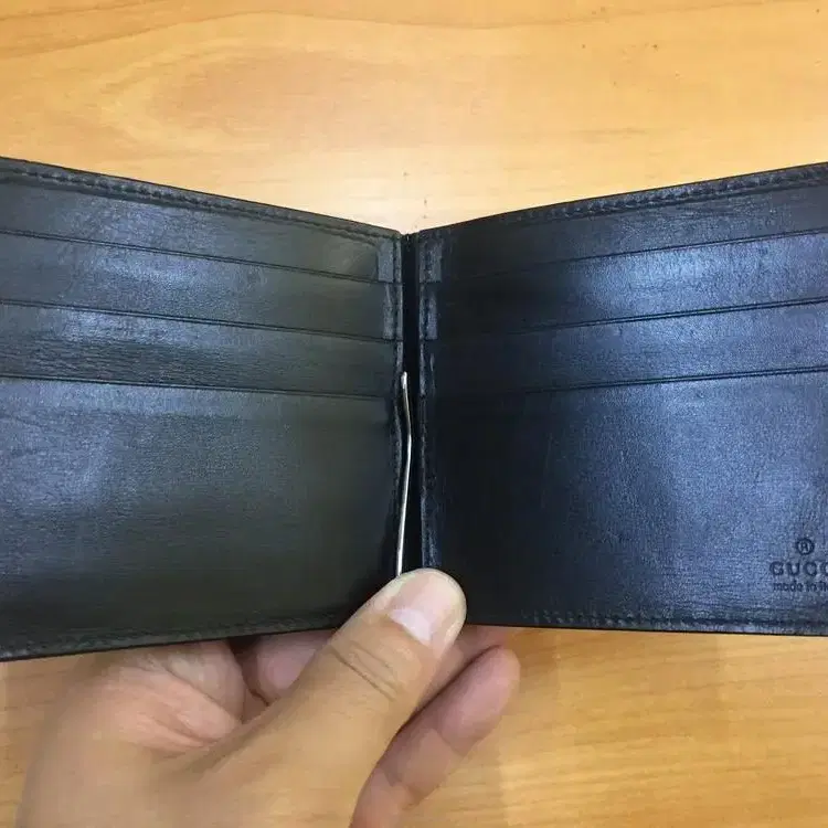 GUCCI 구찌 BI-FORD WALLET (크로커다일 스킨-악어가죽)