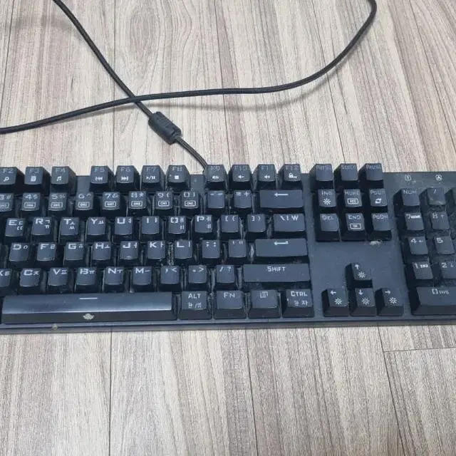 앱코 해커 k640 키보드 판매합니다!