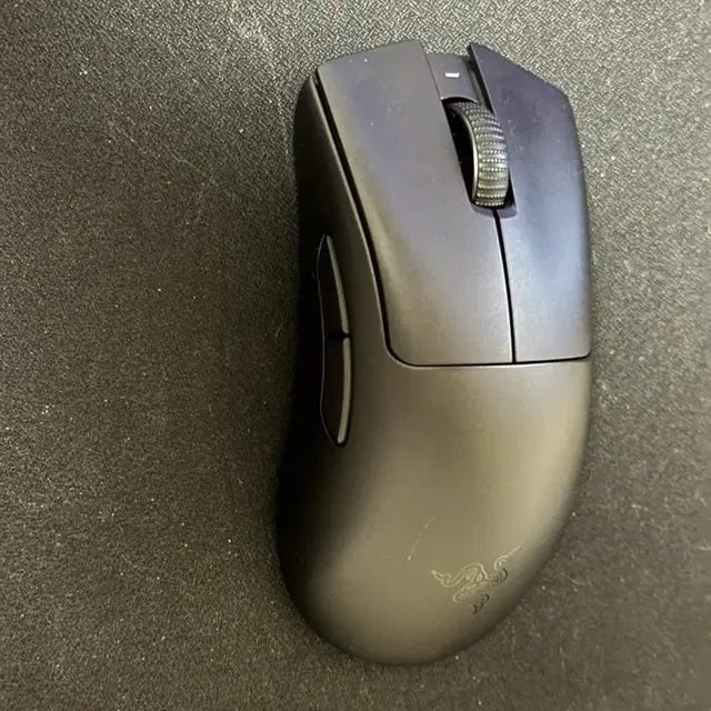 레이저 데스에더v3pro 하루 사용 판매합니다 deathadder v3