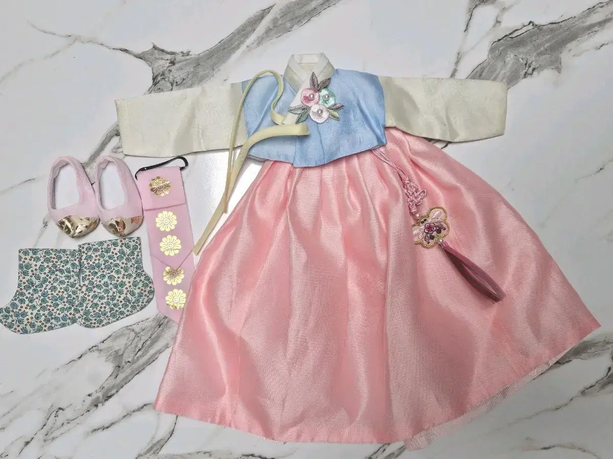 Babydoll doll sells hanbok sets