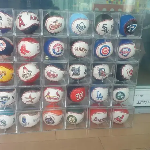 MLB 로고볼