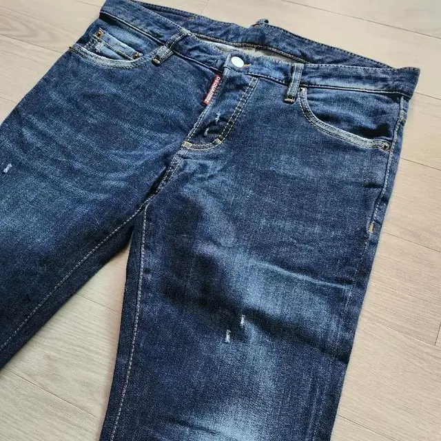 정품 디스퀘어드2 Dark Rinsed Slim Jean-eu48