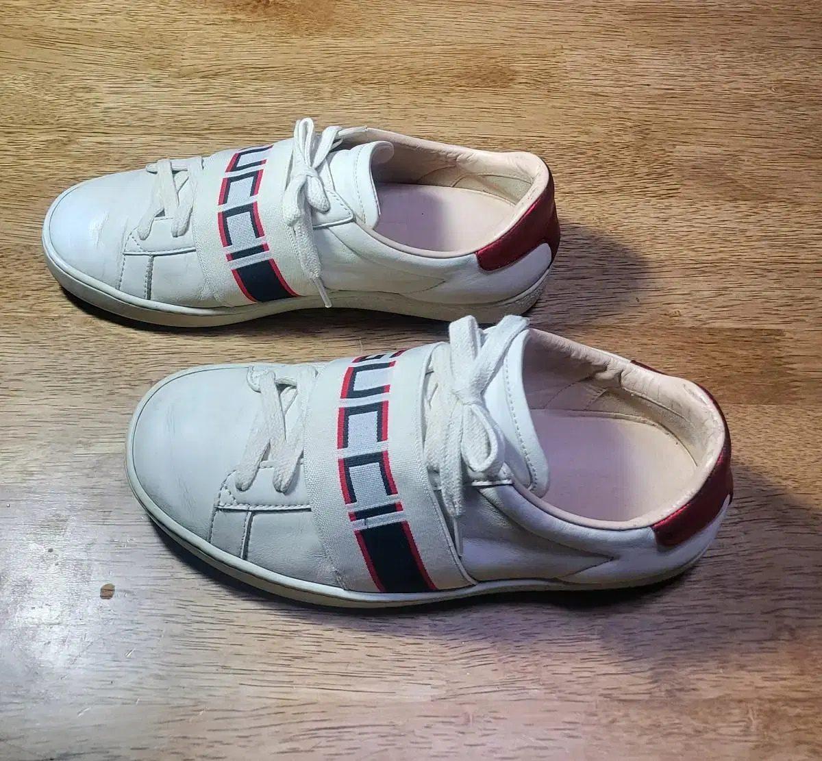 Gucci Genuine Belle Sneakers 230