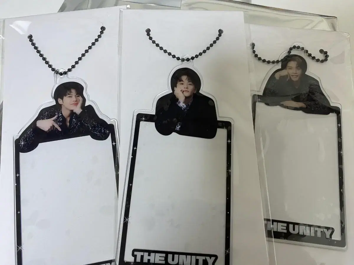 NCT 127 Unity Japan MD Randomtoy photocard holder WTS