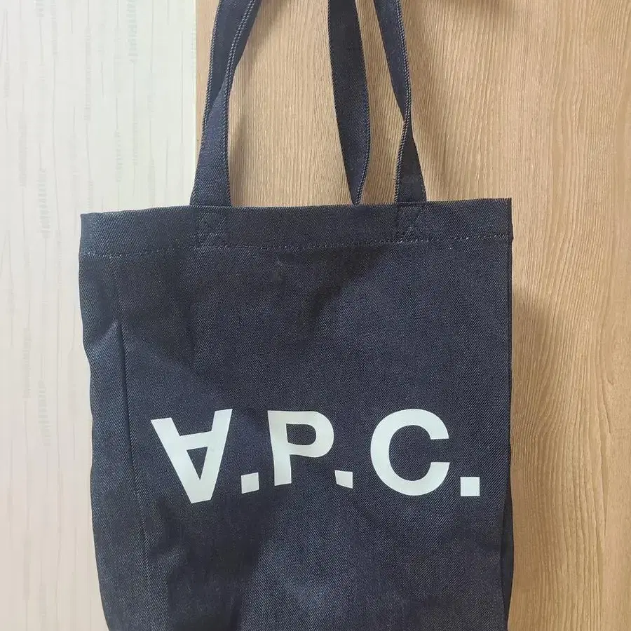 A.P.C 도트백 블루