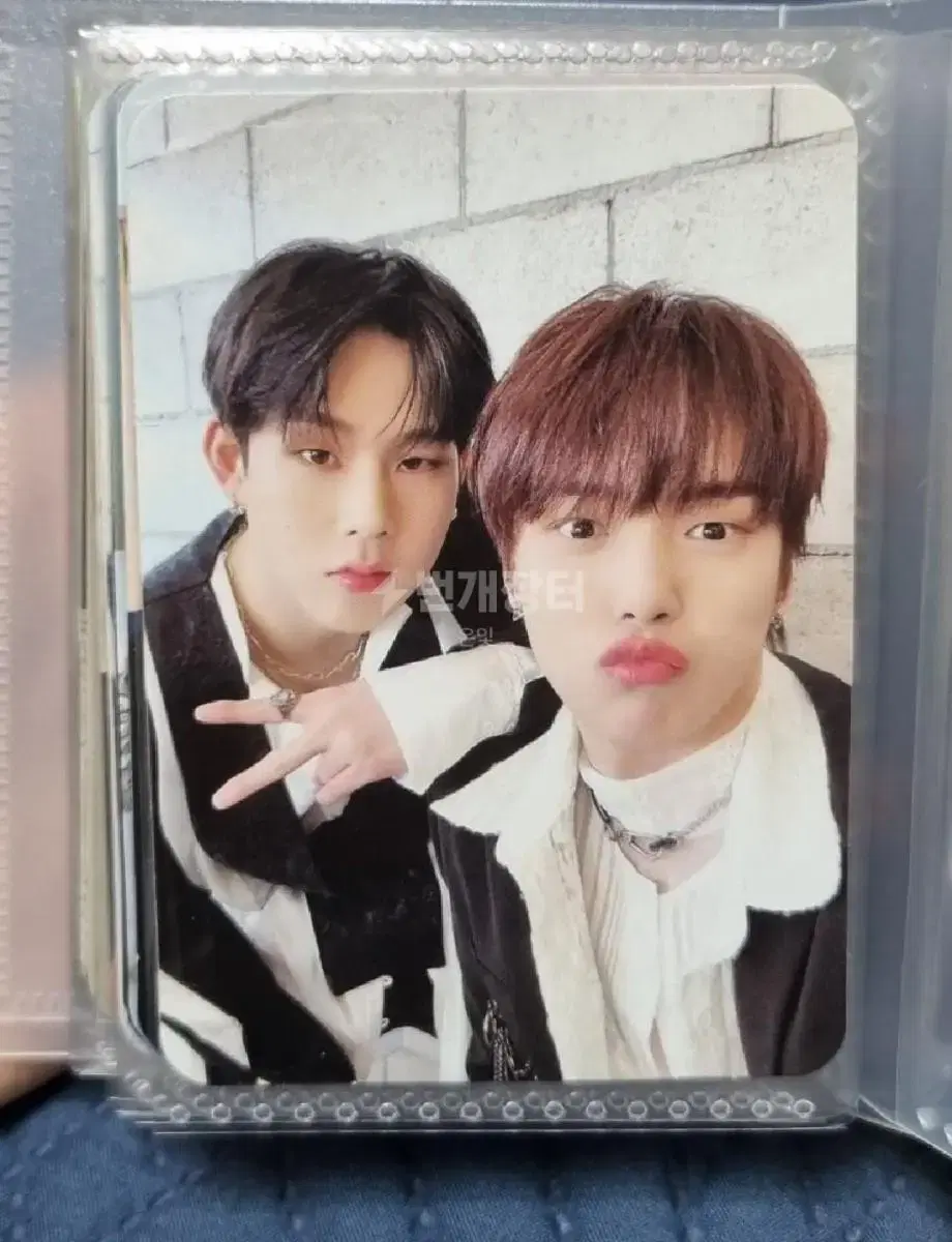 monsta x love unitphotocard jooheon minhyuk