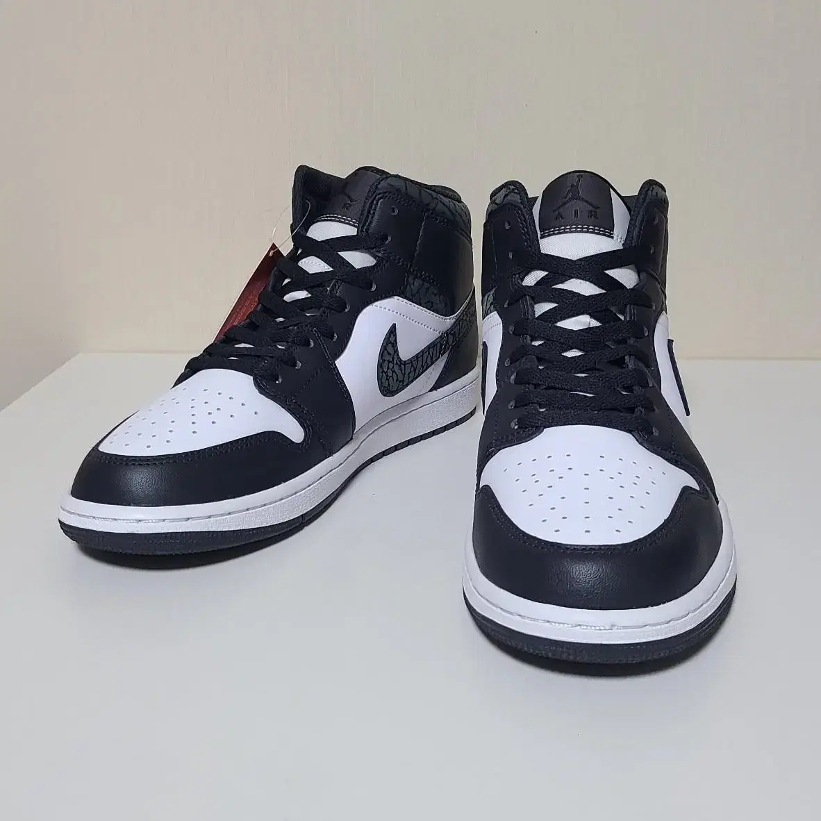 나이키 Jordan 1 mid SE off black 270