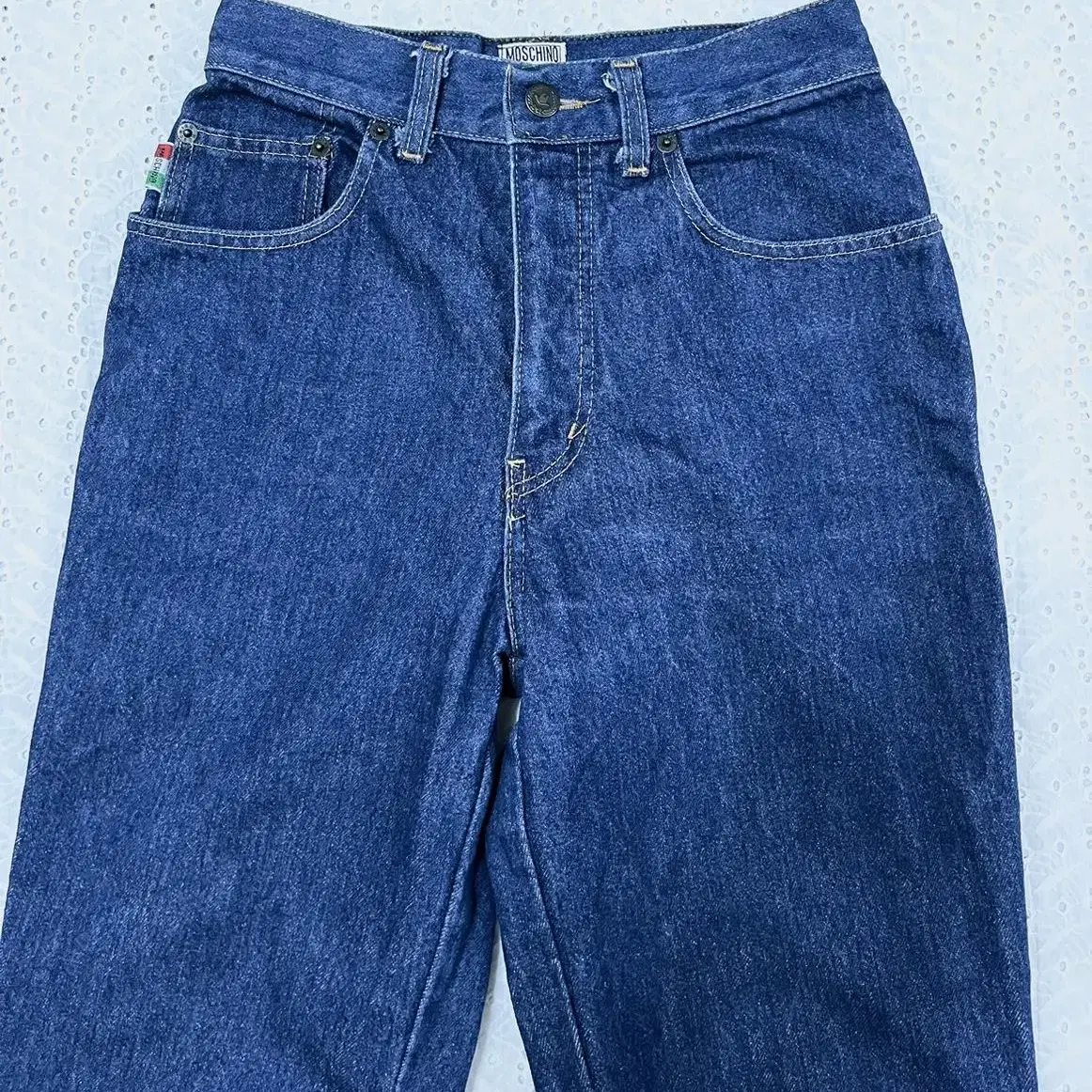 모스키노 jeans 25-26in