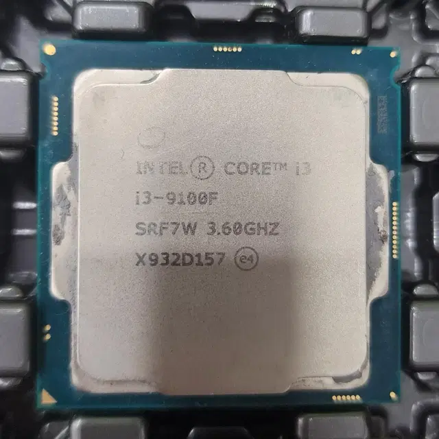 인텔 CPU i3 9100F 커피레이크