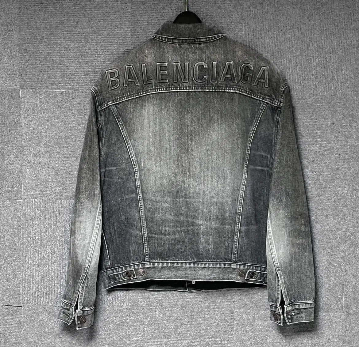 [34/ Domestic L]Balenciaga Back Logo Wash Jeans Jacket