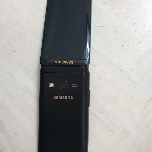 삼성전자 갤럭시 폴더2 3G 16GB, 자급제 (KT)