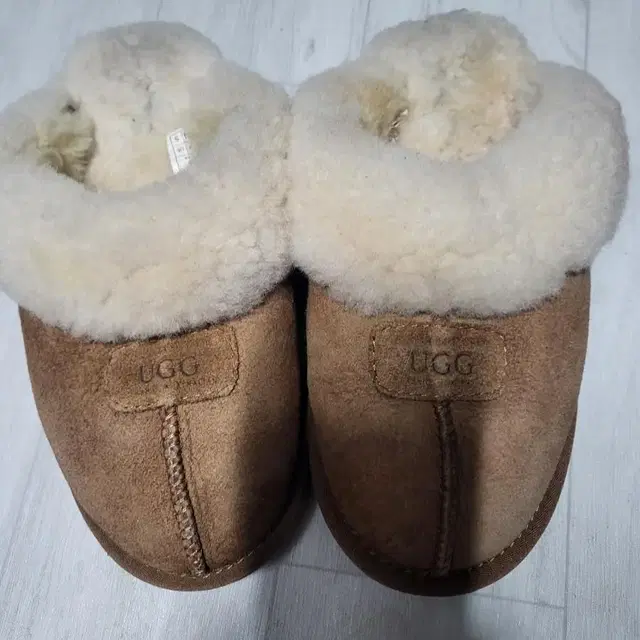 ugg  어그7사이즈