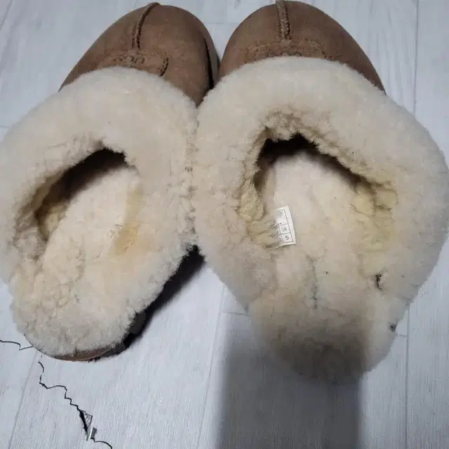 ugg  어그7사이즈