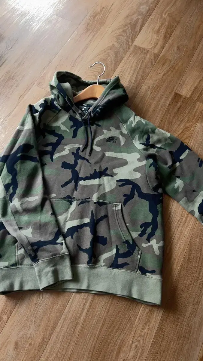 Nike SB Hoodie Camo