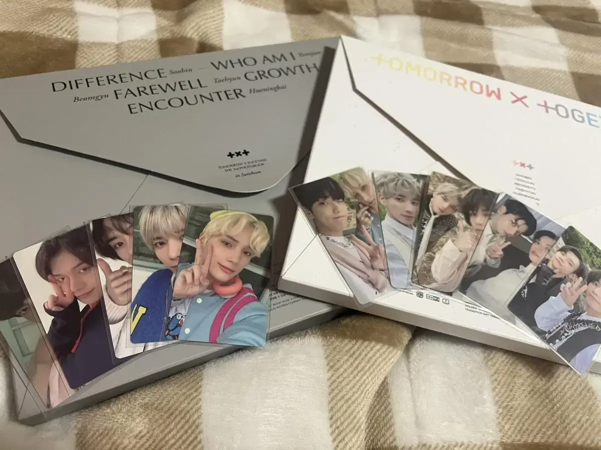 txt photobook wts with photocard