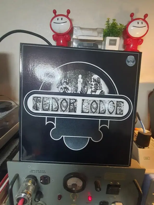 TUDOR LODGE/포스터커버 클리어비닐.lp