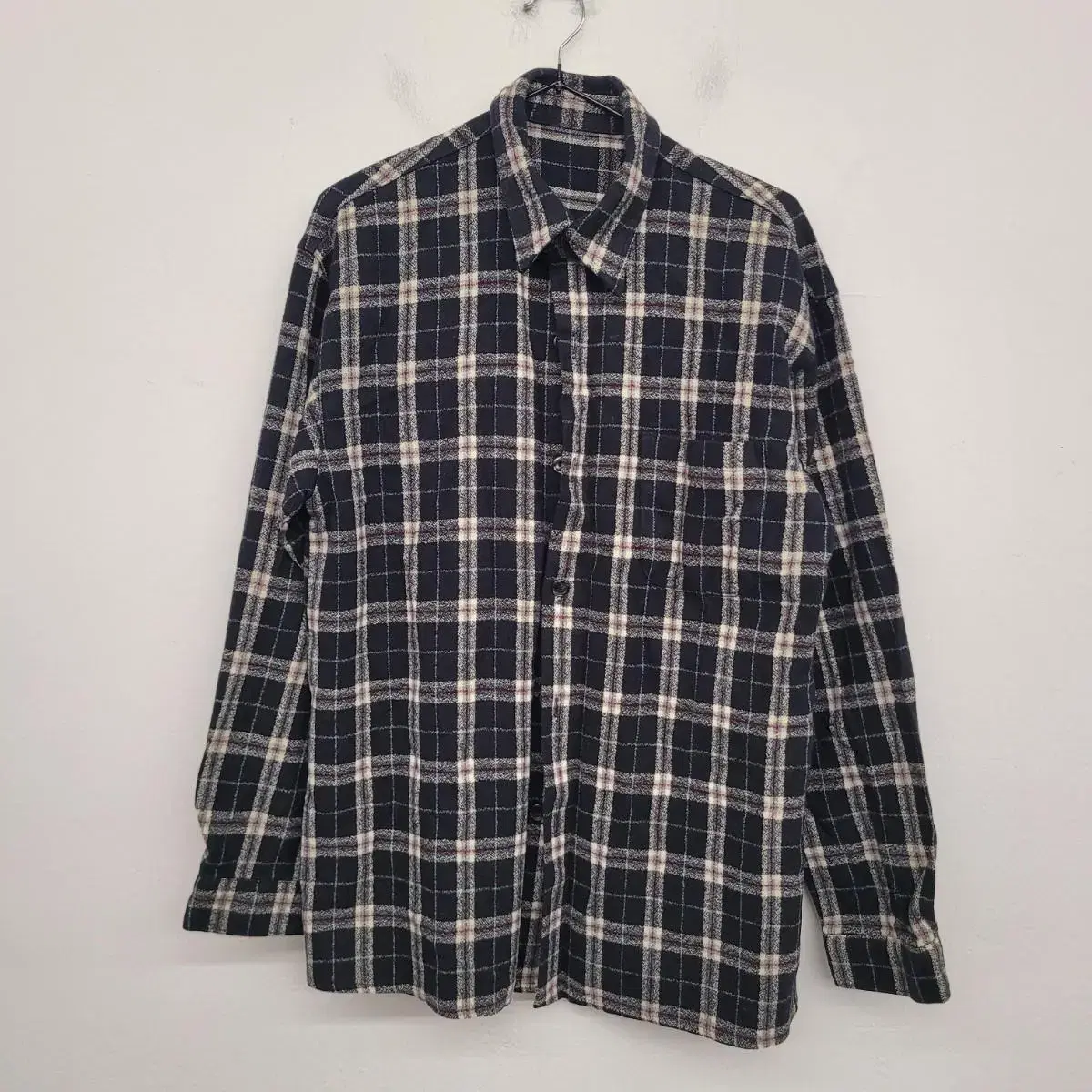 [100/L] Flannel check shirt for sale.